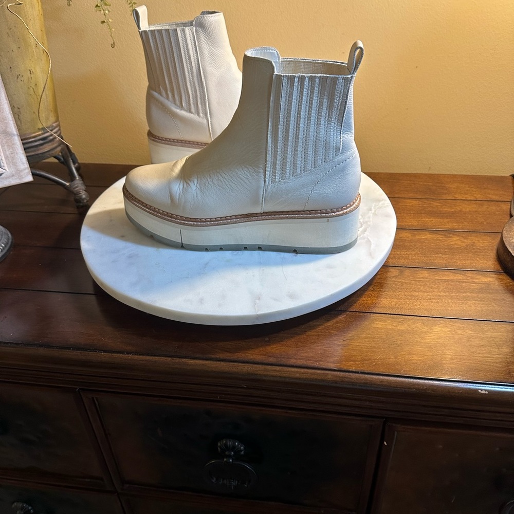 DOLCE VITA Trevor wedge Ankle Boot🔥10🔥off white